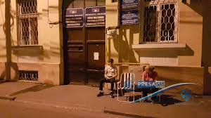 Foto Video Zeci De Persoane Dorm In FaÈ›Äƒ La PaÈ™apoarte In Satu Mare