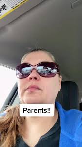 Desiree Earl (@desireeearl2)