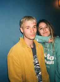 Watch live streams, get artist updates, buy tickets, and rsvp to shows with bandsintown. Jeremy Zucker And Chelsea Cutler In 2020 Couple Photos Photo Brent