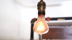 It was developed by thomas edison, patented in 1881, and was licensed in 1909 under general electric's mazda trademark. Bulb Still Burning After 100 Plus Years As Ge Brings Business Back To Us Abc News