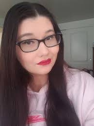 Linda Hallock's Instagram, Twitter & Facebook