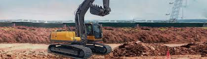 Crawler vs.Wheeled Excavators: Which One Fits Your Project?