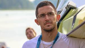 Tehetséges, sportszerető gyermekként a testnevelési főiskolára (tf) készült. A Magyar Evezos Majdnem Vizbe Borult A Veben 24 Hu