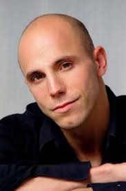 Spectacle "1789 Les Amants de la Bastille". David Ban effondré mais soutenu