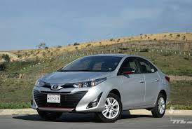 Lleva un motor 1.5 litros de 106 caballos, con caja automática cvt. Toyota Yaris Sedan A Prueba Opiniones Caracteristicas Y Precios
