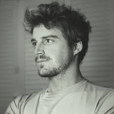 Thomas Balcom's Instagram, Twitter & Facebook