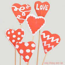 Whether you're crafting with your kids﻿ or looking for diy valentine gift﻿s, these easy valentine's day crafts and decor ideas couldn't be more perfect for february 14. Valentines Day Crafts For Kids Art And Craft Ideas For All Ages Easy Peasy And Fun