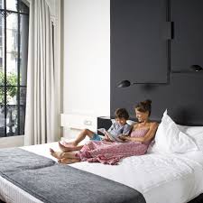 Jetzt verriet sie aber, dass sie nicht nur gern mal schmutzig daherredet, sondern auch im bett auf ziemlich pikante praktiken steht. Hotel Praktik Rambla Spanien Bei Hrs Gunstig Buchen
