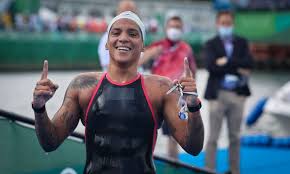 A su extensa colección de reconocimientos solamente le faltaba una medalla olímpica y la brasileña ana marcela cunha la consiguió este miércoles al hacerse con el oro en la prueba de 10 kilómetros de natación. Sppucj4qjj8tbm