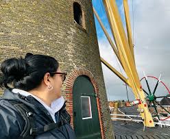 Iris Nelia Aranda (@irisnefineart) · Chicago, IL