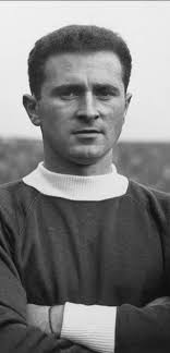 Harry Gregg (1932-2020) 💚 Harry Gregg, OBE was born in Tobermore in 1932  and started his football career at Linfield Rangers as a goalkeeper where  he won international youth caps. He signed