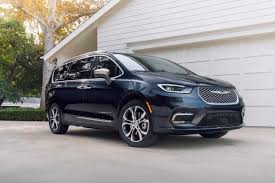 Let's take the driving range, for example. 2021 Chrysler Pacifica Becomes A 54 885 Minivan