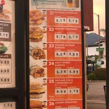 Jack in the box has been keeping things fresh since the 1950s, expanding from a single san diego burger joint to a nationwide chain of more than 2,200. Jack In The Box Fast Food Restaurant
