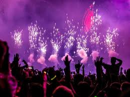 Fireworks exploding over lagoon beach during new year's eve celebrations in jakarta, indonesia.credit.antara foto/reuters. New Year S Eve Google Doodle Happy New Year 2020 Images Google Comes Up With A Fireworks Doodle For New Years Eve Which Is Relatable To Many