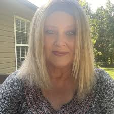 Trooper needs a home by Sept 9th!🚨Trooper was surrendered when his owner  became homeless, and now he's facing a deadline at the shelter. At just 3  years old, Trooper is smart, house