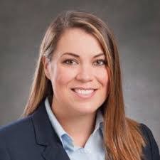 Lisa Fahl's Instagram, Twitter & Facebook