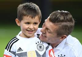 Toni Kroos Of Germany With His Son Prior To The International Friendly Match Between Germany A Germany National Football Team Toni Kroos Football Team Pictures