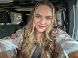 Who is a good pest control professional in the Henderson inlet area?