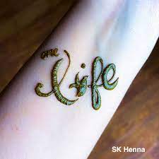 Just drawing these zig zag lines with the drops at the ned gives it a thundering effect. Mehndi Designs Henna Tattoo Designs Ig Henna Sk Facebook