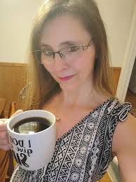 6am..birds are singing..what a joyful sound.. Have a good day ..♡♡