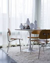This tulip dining table is a new item, remade in the style of saarinen's original design. Saarinen Tulip Table And Eames Dcm Chairs Tulip Dining Table Dining Room Design Saarinen Tulip Table