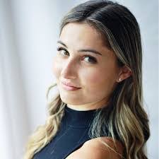 Courtney Kimbrough's Instagram, Twitter & Facebook