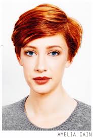 Amelia Cain's Instagram, Twitter & Facebook