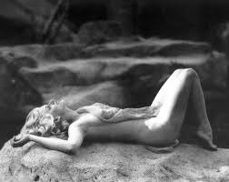 Jean Harlow's Feet << wikiFeet