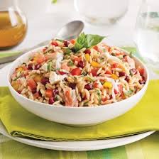 Crabe Feta Grenade Voila Enfin Une Salade Qui Fait Changement En Plus Avec Son Lot De Couleurs Vives Elle Orzo Salad Cooking Recipes Vegetable Nutrition