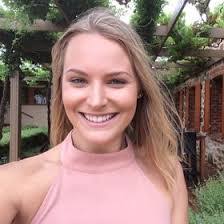 Shelley Hyde's Instagram, Twitter & Facebook