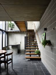 Find ideas and inspiration in these photos that will help you choose the right material for your staircase. Photo 2 Of 11 In A Sleek Addition Lets A Melbourne Home And Garden Freely Merge Dwell