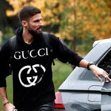 In this kind of situation, it's best to go with something on the shorter style to complement the beard without overshadowing it. Olivier Giroud Impossible To Be Gay In Football News Telesur English