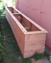 Hochbeet Selbstgebaut Das Wir Benotigt Erdspiesse Holzstaffel Douglasienterassendielen Rostfreie Schrauben U Hochbeet Garten Hochbeet Diy Gartendekoration