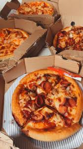 Pizza Hut Di 2020 Makanan Dan Minuman Ide Makanan Makanan