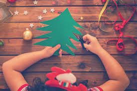 Hand print christmas tree card The Top 15 Christmas Card Ideas Kids Can Make