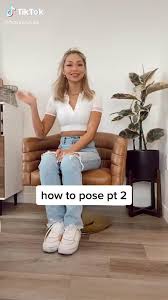 Pin By Mema Sosa On Pics Video In 2020 Fashion Poses Photography Poses Women Photography Poses
