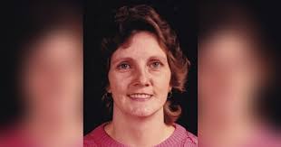 Sue Couch's Instagram, Twitter & Facebook