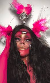 Pink Car and Fashion Discussion