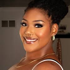 Blue jean Diamond🤍🩵 #kcmua #kansascity #makeupartist #bluejeans👖  #eyeshadow #glam