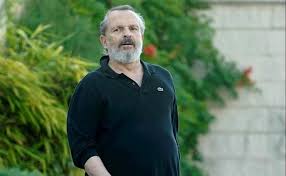 Todas las noticias sobre miguel bosé publicadas en el país. Miguel Bose Explica Sin Voz Y Desmejorado La Polemica De Las Mascarillas