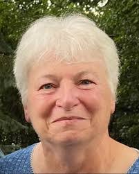 Brittney Roberts's Instagram, Twitter & Facebook