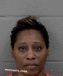 Robin Bacote's Instagram, Twitter & Facebook