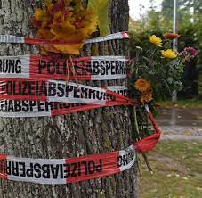 1) ihm gefielen die lieder nicht, die puh der bär singt. Sexualdelikt In Freiburg Studentin Tot In Dreisam Gefunden Welt
