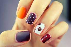 Consigue gracias a los accesorios para decoración de uñas una manicura original y divertida. Curso Decoracion Unas