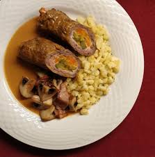 Rindsrouladen Ein Nudelsieb Bloggt Rindsrouladen Rinder Rouladen Rindsrouladen Rezept