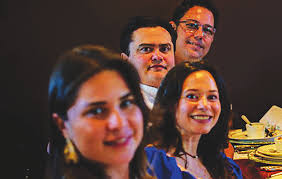 TASSO PARTICIPA DE CAFÉ DA OPOSIÇÃO E ENTRA NA ARTICULAÇÃO PARA 2026