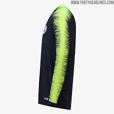 Puma manchester city training shirt 2020 2021 junior. Nike Manchester City 18 19 Training Kit Released Footy Headlines