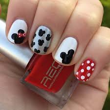 For more information and source, see on this link : 38 Ideas De Unas De Dibujos Animados Unas Mickey Manicura De Unas Manicura
