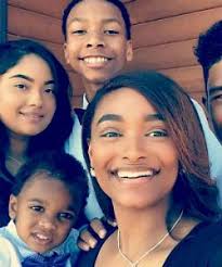 Dear Single Mothers: YOU Have the Hardest Job, But Don't Give Up