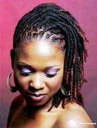 If you are looking for options to experiment with your hairstyle then, go for this hairdo without any hesitation. 100 Super Afrikanische Zopfe 2019 2020 Hair Coole Bob Bobfrisuren Coolesthairstyleforwomen Undercu Locs Hairstyles Dreads Short Hair Dreadlock Hairstyles